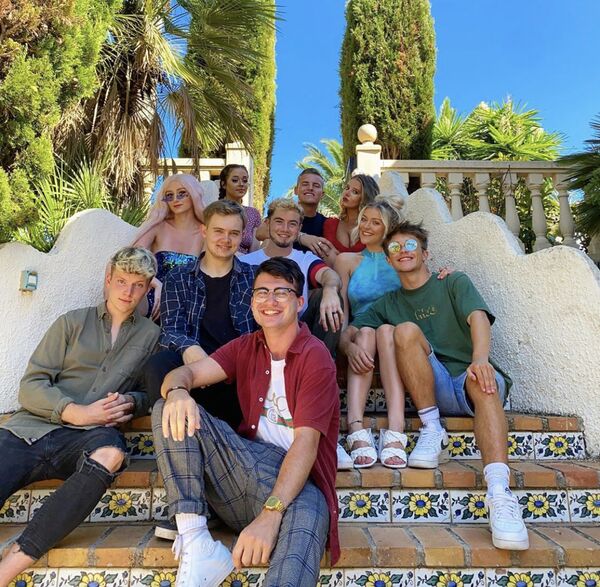 The Jet House: la primera mansión de 'TikTokers' británicos aterriza en España The Jet House: la primera mansión de 'TikTokers' británicos aterriza en España - Sputnik Mundo