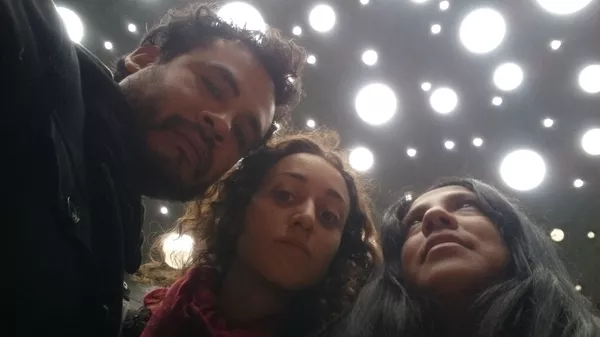 ¿Amar a dos personas a la vez? La peruana Gabriela Wiener representa en Madrid cómo casi falla en el intento ¿Amar a dos personas a la vez? La peruana Gabriela Wiener representa en Madrid cómo casi falla en el intento - Sputnik Mundo