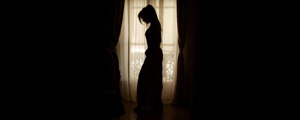 Silueta de una mujer (imagen referencial) - Sputnik Mundo
