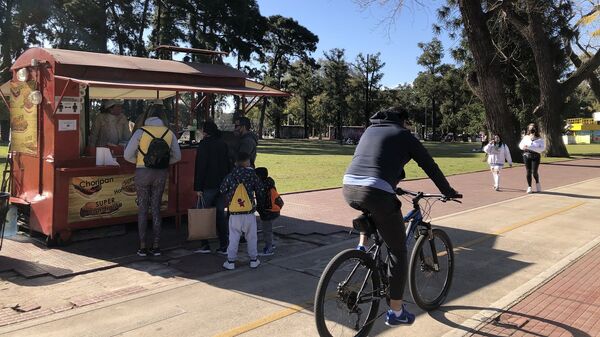 Llegada de la primavera y Día del estudiante en los Bosques de Palermo, Buenos Aires - Sputnik Mundo