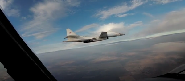 Los Tu-160 rusos vigilan la frontera de Bielorrusia con la OTAN - Sputnik Mundo