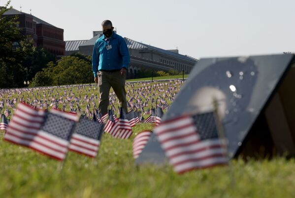 EEUU supera las 200.000 víctimas mortales por el coronavirus

 - Sputnik Mundo