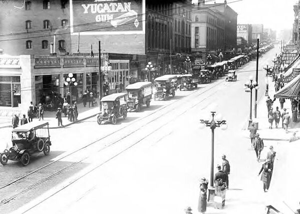 El chicle, un dulce masticable que nos alegra el día

 - Sputnik Mundo