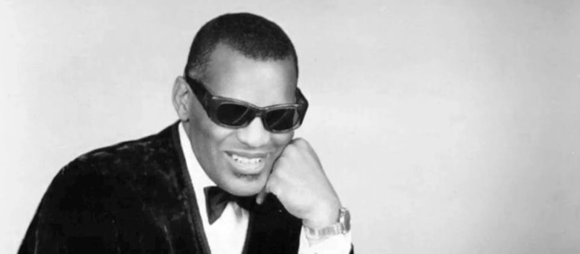 Ray Charles, cantante y pianista estadounidense Ray Charles, cantante y pianista estadounidense - Sputnik Mundo, 1920, 23.09.2020