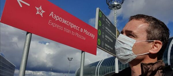 El uruguayo Sebastián Beltrame en una estación de tren a Moscú - Sputnik Mundo