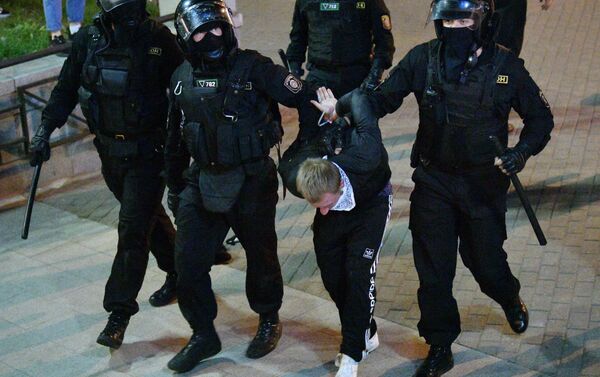Detenciones durante las protestas en Minsk, Bielorrusia Detenciones durante las protestas en Minsk, Bielorrusia - Sputnik Mundo