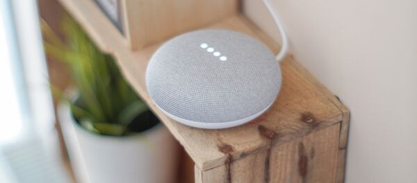 Asistente de voz, imagen referencial - Sputnik Mundo