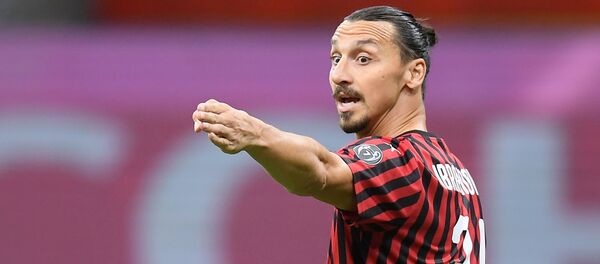 Zlatan Ibrahimovic, delantero sueco del AC Milan - Sputnik Mundo