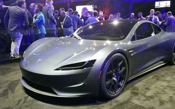 Un Tesla Roadster 2020 - Sputnik Mundo