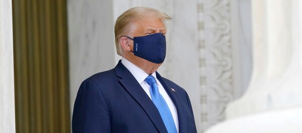 Donald Trump, presidente de EEUU, durante el homenaje a la difunta jueza Ruth Bader Ginsburg - Sputnik Mundo