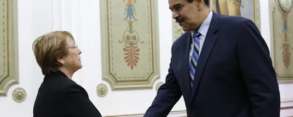 El presidente de Venezuela, Nicolás Maduro, junto a la Alta Comisionada de la ONU para los Derechos Humanos, Michelle Bachelet El presidente de Venezuela, Nicolás Maduro, junto a la Alta Comisionada de la ONU para los Derechos Humanos, Michelle Bachelet - Sputnik Mundo