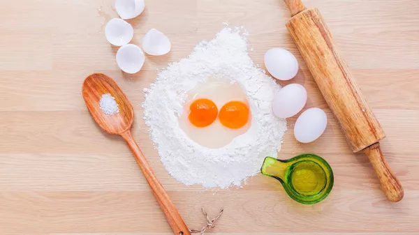 Unos huevos para hacer bollería