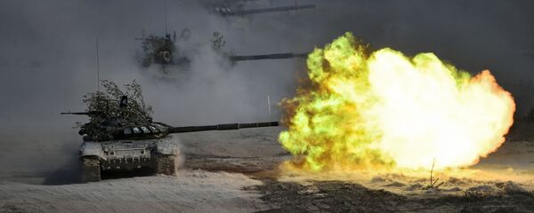 Los tanques T-72 (imagen referencial) - Sputnik Mundo