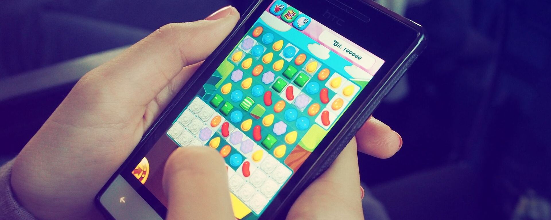 Un juego en el móvil (imagen referencial) - Sputnik Mundo, 1920, 27.09.2020