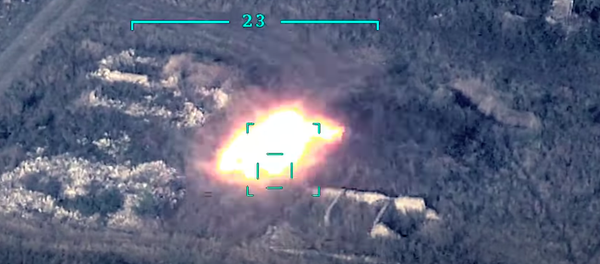 Defensa de Azerbaiyán comparte un vídeo de la destrucción de equipos militares armenios Defensa de Azerbaiyán comparte un vídeo de la destrucción de equipos militares armenios - Sputnik Mundo