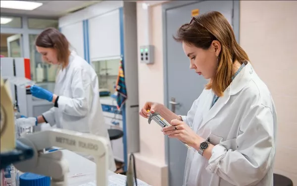 Laboratorio de Nanomateriales Biomédicos de NUST MISIS Laboratorio de Nanomateriales Biomédicos de NUST MISIS - Sputnik Mundo