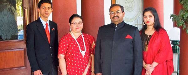 Familia Real de Borbón en Bhopal (India) - Sputnik Mundo