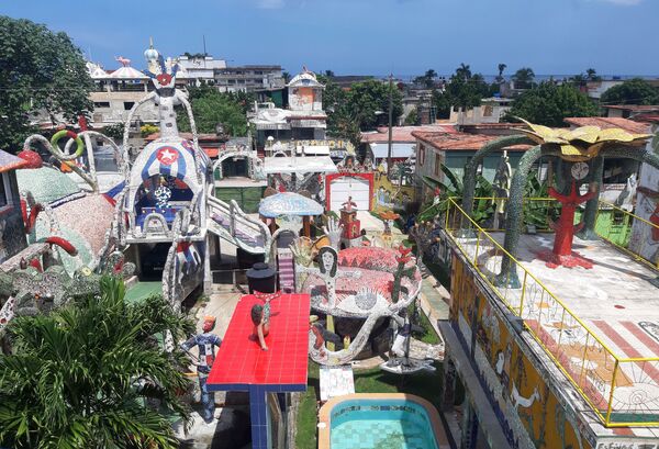 Fusterlandia: calles y casas componen una villa mosaico en Cuba | Fotos, vídeo Fusterlandia: calles y casas componen una villa mosaico en Cuba | Fotos, vídeo - Sputnik Mundo