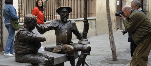 Monumento a Don Quijote y Sancho Panza en Alcalá de Henares (Madrid) - Sputnik Mundo