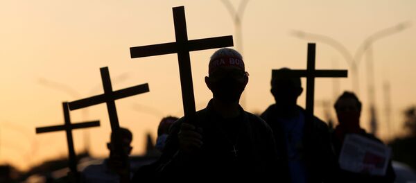 Homenaje a las víctimas de coronavirus en Brasil - Sputnik Mundo