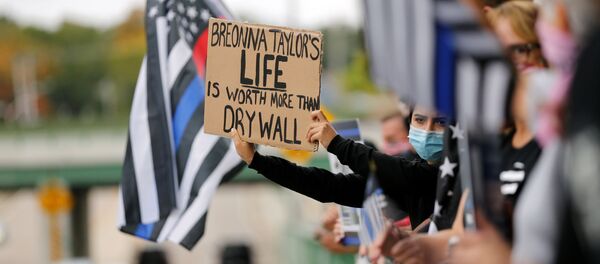 Protestas contra la condena por la muerte de Breonna Taylor en EEUU - Sputnik Mundo