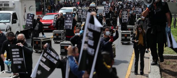 Protestas de los trabajadores relacionados al mundo del arte y el espectáculo en Santiago, Chile - Sputnik Mundo