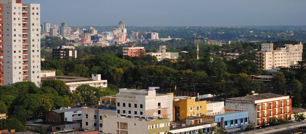 La ciudad brasileña de Foz de Iguazú y la ciudad paraguaya de Ciudad del Este (a distancia) - Sputnik Mundo