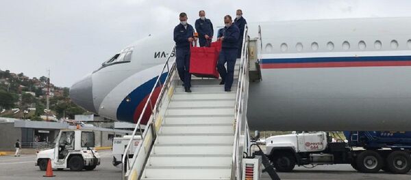 El primer lote de la vacuna rusa Sputnik V llega a Venezuela  - Sputnik Mundo