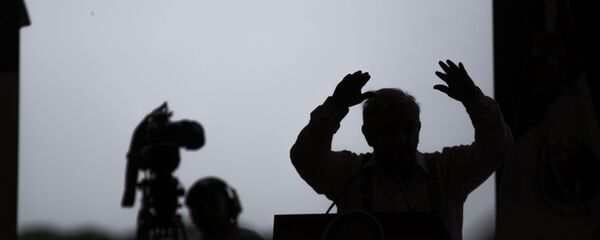 La silueta del presidente de México, Andrés Manuel López Obrador - Sputnik Mundo