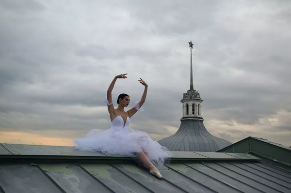 Ballet y arquitectura como terapia contra las cicatrices de la guerra en Donbás - Sputnik Mundo