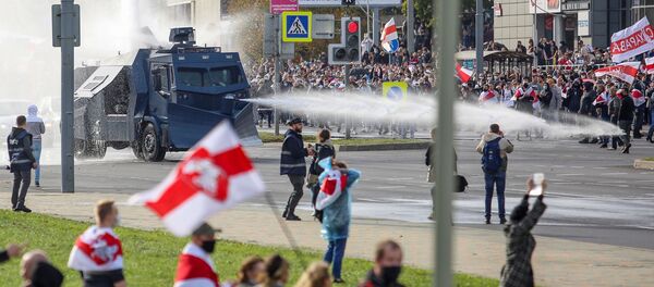 Protestas en Minsk, Bielorrusia, el 4 de octubre de 2020 - Sputnik Mundo