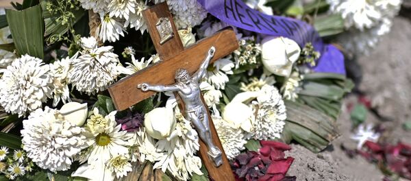 Un funeral en México en tiempos de la pandemia - Sputnik Mundo