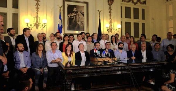 ¿Por qué el plebiscito en Chile no satisface la lucha por una nueva Constitución? - Sputnik Mundo