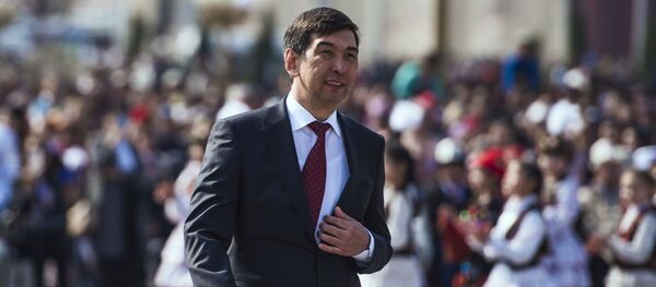 Aziz Surakmátov, el alcalde de Biskek - Sputnik Mundo