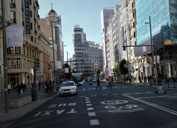 Es como pasear por un parque: la Gran Vía de Madrid pierde su brillo - Sputnik Mundo