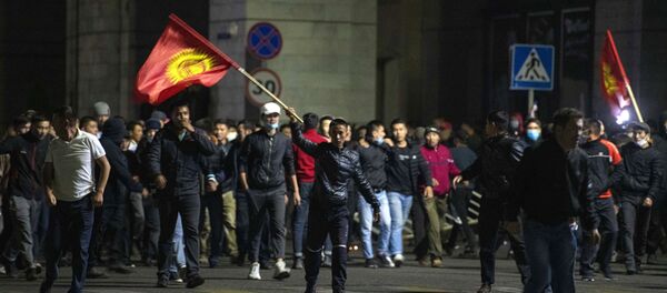 Protestas en Biskek - Sputnik Mundo