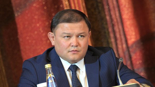 El presidente del Parlamento de Kirguistán, Dastán Dzamabékov El presidente del Parlamento de Kirguistán, Dastán Dzamabékov - Sputnik Mundo