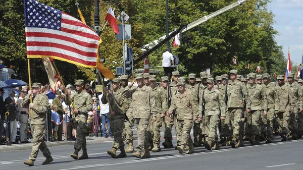 Militares estadounidenses en Polonia durante el Día del Ejército polaco - Sputnik Mundo