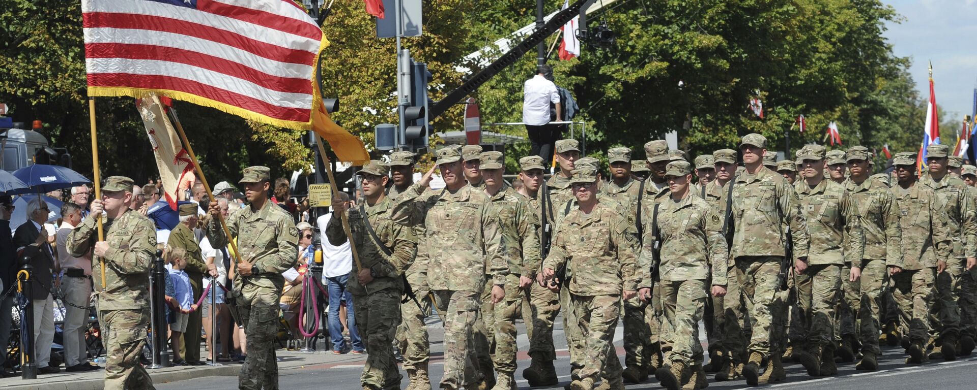 Militares estadounidenses en Polonia durante el Día del Ejército polaco - Sputnik Mundo, 1920, 13.02.2023