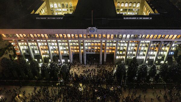 Protestas en Biskek, Kirguistán - Sputnik Mundo