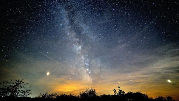 Imagen referencial cielo estrellado - Sputnik Mundo