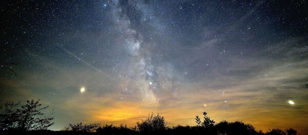 Imagen referencial cielo estrellado - Sputnik Mundo