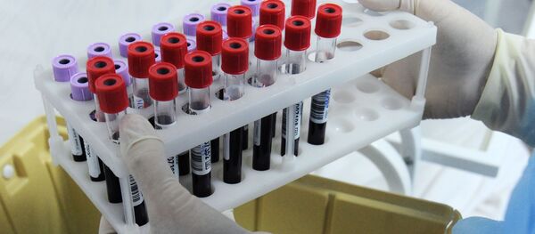 Un kit con tubos de ensayo - Sputnik Mundo