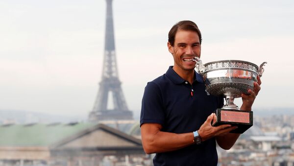 Rafael Nadal con la llamada Copa de los Mosqueteros - Sputnik Mundo