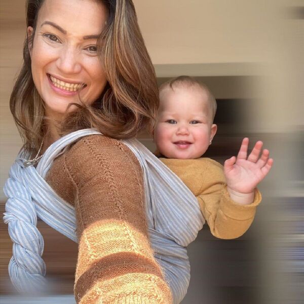 Porteo de bebés: los beneficios de la crianza en brazos Porteo de bebés: los beneficios de la crianza en brazos - Sputnik Mundo