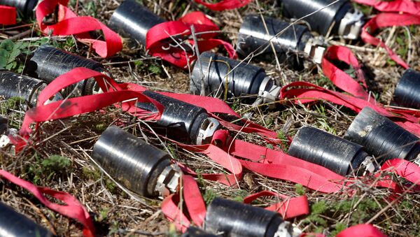Proyectiles sin explotar hallados en Stepanakert, Nagorno Karabaj Proyectiles sin explotar hallados en Stepanakert, Nagorno Karabaj - Sputnik Mundo