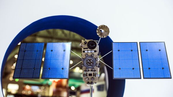 Maqueta del satélite ruso Glonass-K - Sputnik Mundo