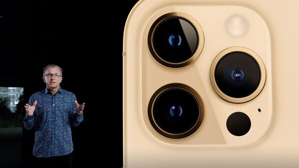 Llega la velocidad: Apple presenta la nueva época del iPhone - Sputnik Mundo