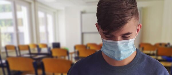 Clase semipresencial - Sputnik Mundo