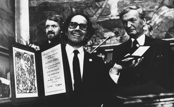 Quién es Pérez Esquivel, el argentino Premio Nobel de la Paz en 1980 Quién es Pérez Esquivel, el argentino Premio Nobel de la Paz en 1980 - Sputnik Mundo
